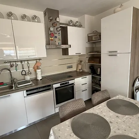 Family Village * Vrh (Krk)
